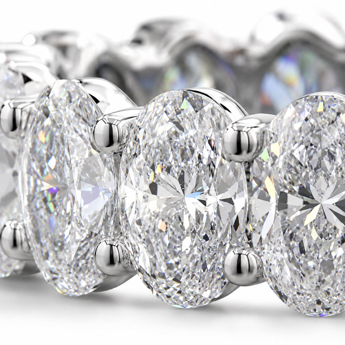 Infinity Oval Luxe